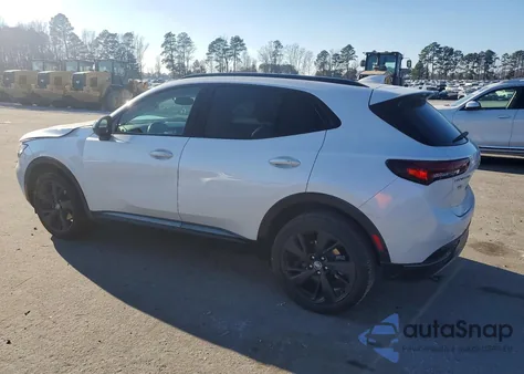 2023 Buick Envision Essence z USA, uszkodzony, nr VIN LRBFZNR44PD074073